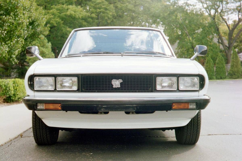 Illustration for article titled For $16,500, This 1979 Isuzu 117-XG Could Make You An Irregular Joe